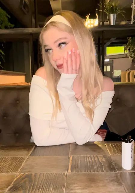 Я Кира, 20, знакомлюсь для общения в Перми