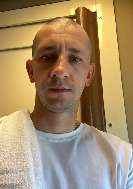 Я Артём, 34, из Гукова, ищу знакомство для общения