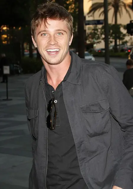 Леха из Екатеринбурга, мне 48, познакомлюсь на одну ночь