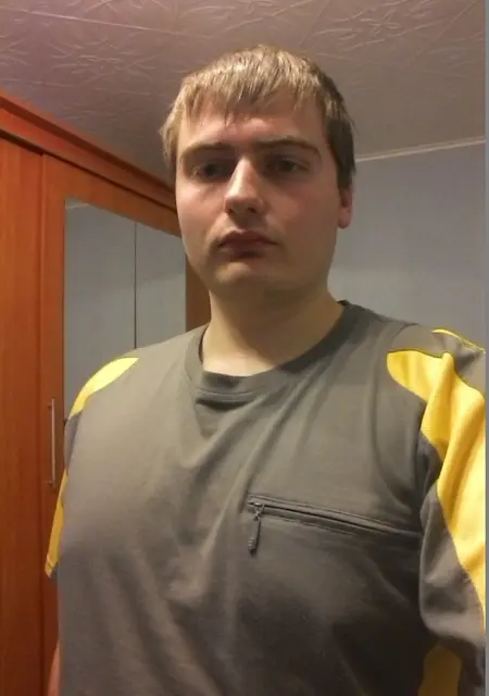 Я Димон, 33, знакомлюсь на одну ночь в Новоуральске