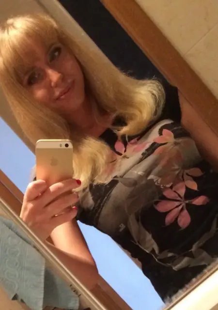 Я Лена, 43, из Нижнего Новгорода, ищу знакомства без обязательств