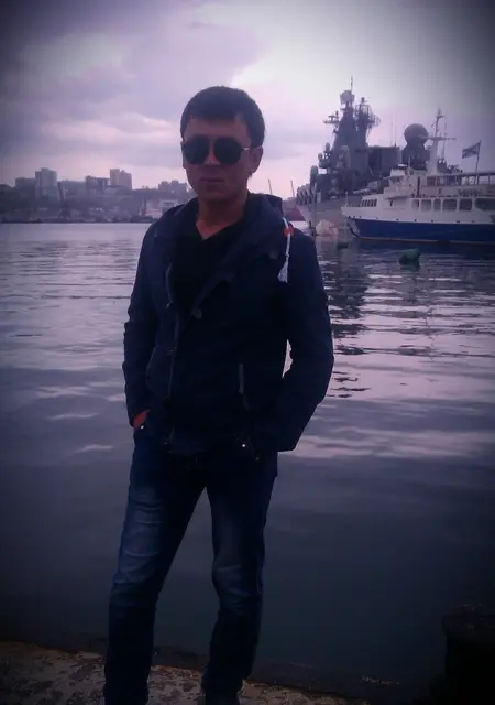 Я Серога, 35, из Большого Камня, ищу знакомства на одну ночь