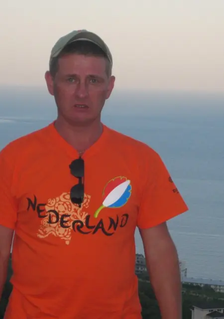 Я Олег, 56 років, знайомлюсь без зобов'язань у Харкові