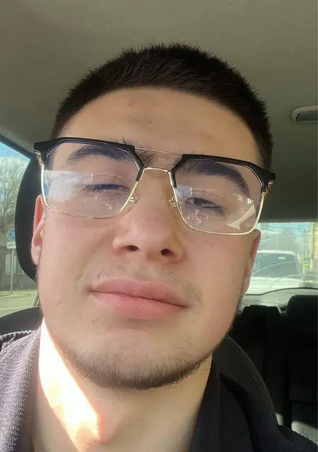 Сухроб из Белгорода, мне 21, познакомлюсь без обязательств