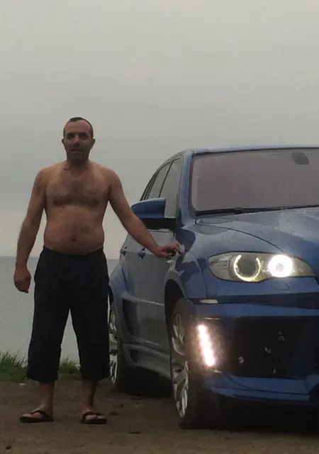 Рудик из Батайска, мне 44, познакомлюсь без обязательств