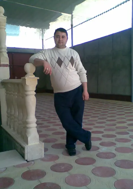 Edik из Лобни, ищу на сайте знакомства на одну ночь