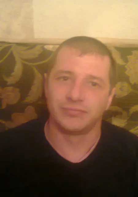 Я Vova, 44, из Минеральных Вод, ищу знакомства на одну ночь