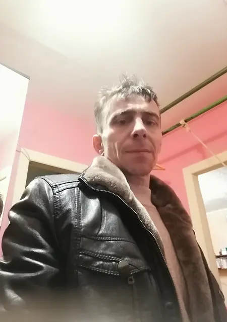 Я Александр, 51, из Кирова, ищу знакомство для приятного времяпровождения