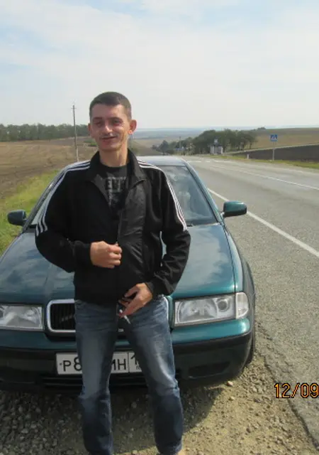 Я Саша, 36, из Голицына, ищу знакомства на одну ночь