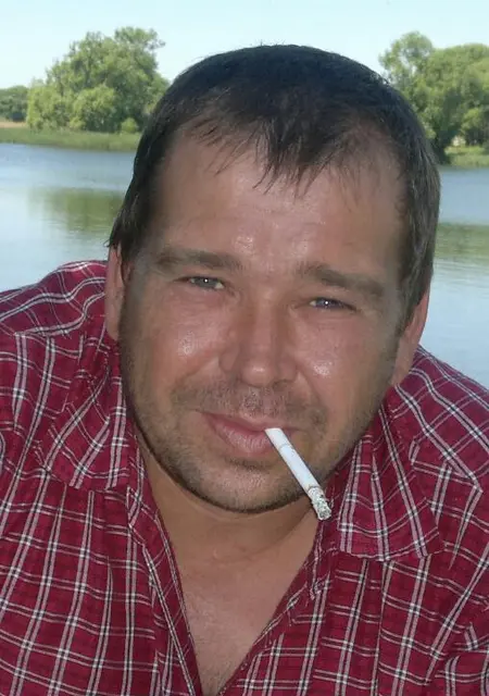 Я Виталий, 53, знакомлюсь на одну ночь в Воронеже