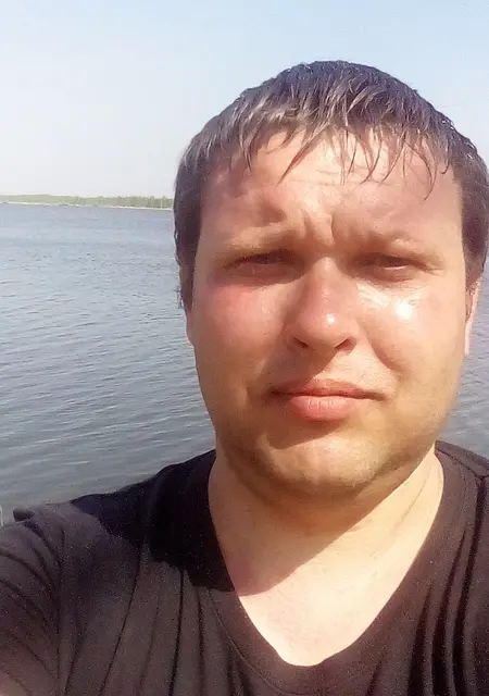 Константин из Тюмени, мне 41, познакомлюсь для приятного времяпровождения