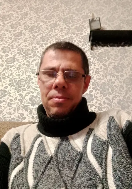 Дмитрий из Струнина, мне 41, познакомлюсь на одну ночь