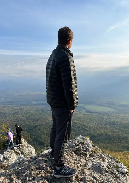 Я Ярослав, 24, из Армавира, ищу знакомство для дружбы