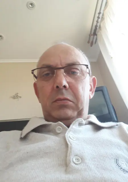 Я Ник, 56, из Барановичей, ищу знакомства без обязательств