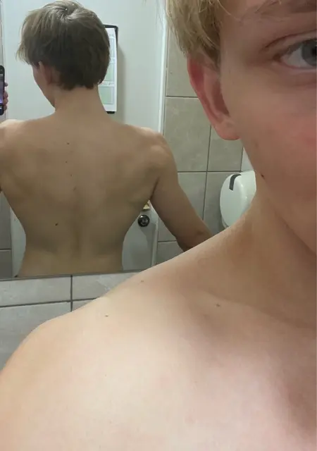 Я Артем, 18, знакомлюсь без обязательств в Барнауле