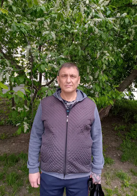 Я Роберт, 49, из Казани, ищу знакомства без обязательств
