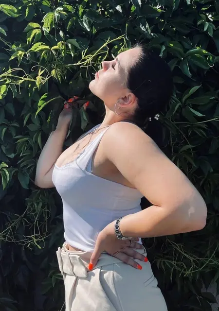 Я Карина, 23, из Челябинска, ищу знакомство для совместных путешествий