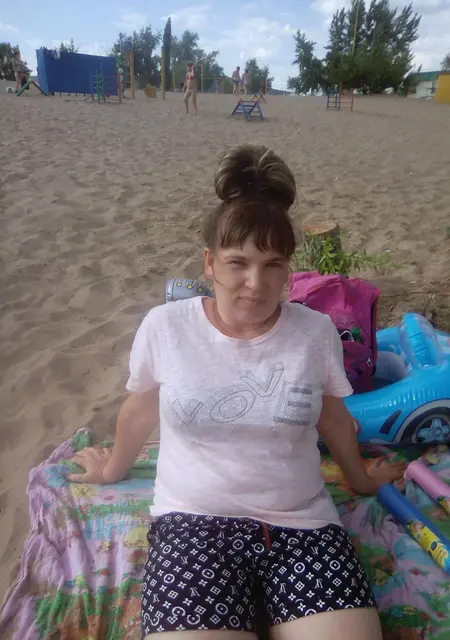 Катя из Саратова, ищу на сайте приятное времяпровождение