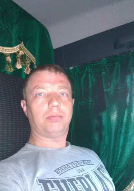 Мишаня из Солнечногорска, ищу на сайте знакомства на одну ночь