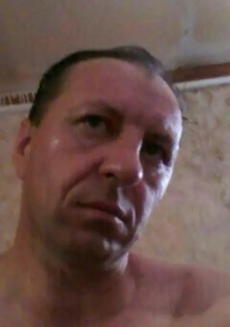 Константин из Когалыма, мне 47, познакомлюсь без обязательств