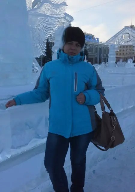 Елена из Семидесятки, мне 52, познакомлюсь для приятного времяпровождения