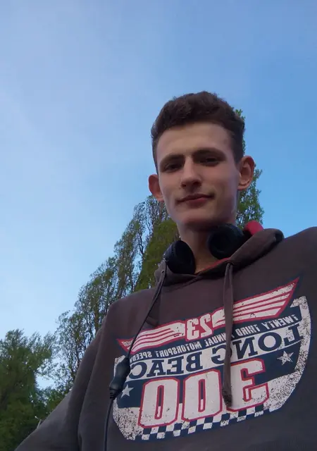 Я Вова, 29 років, знайомлюсь на одну ніч у Кременчуку