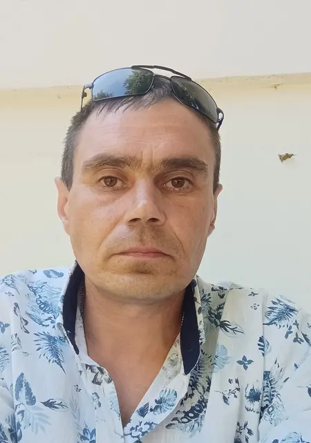 Я Юрий, 40, знакомлюсь на одну ночь в Ефремове