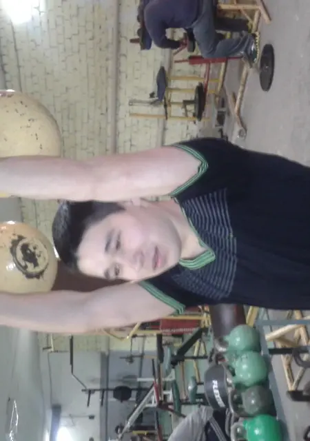 Я Данил, 31, знакомлюсь для постоянных отношений в Кунгуре