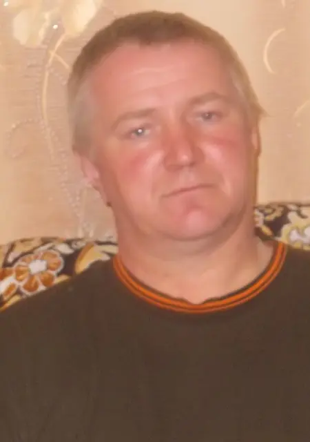 Я Олег, 53, знакомлюсь на одну ночь в Томске