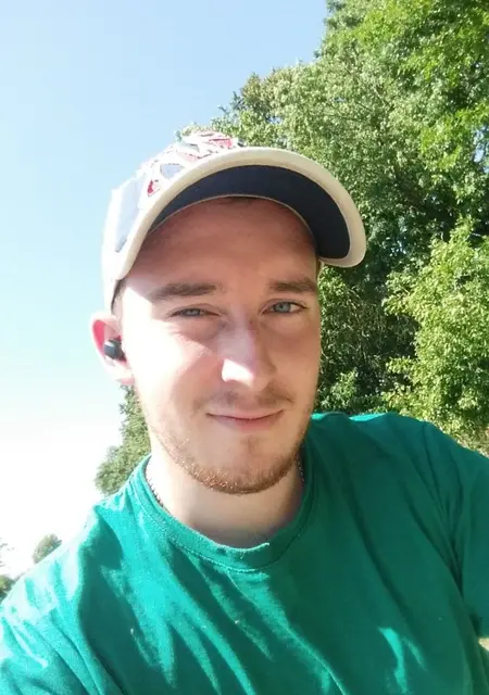 Я Дима, 25, знакомлюсь для постоянных отношений в Гвардейске