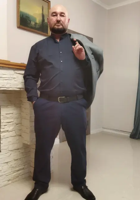 Maks из Евпатории, ищу на сайте знакомства на одну ночь