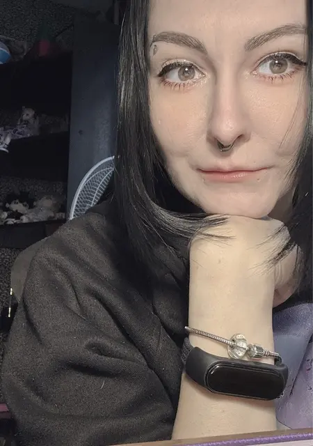 Я Елена, 33, знакомлюсь без обязательств в Волгодонске