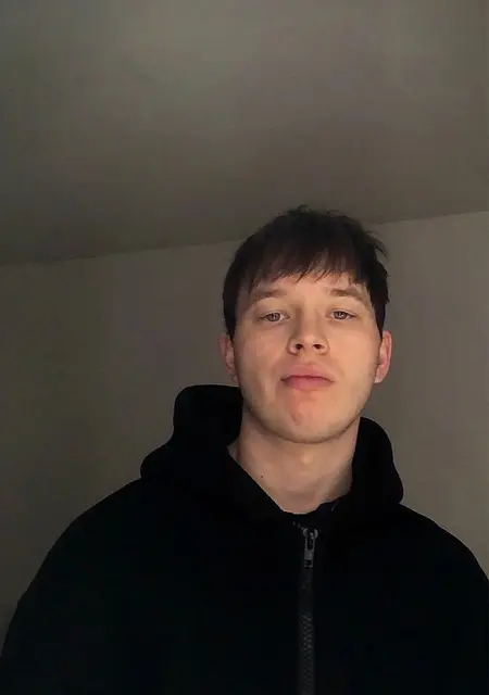 Я Андрей, 27, из Ипатова, ищу знакомства без обязательств