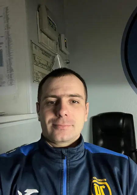 Рома из Черногорска, ищу на сайте знакомства на одну ночь