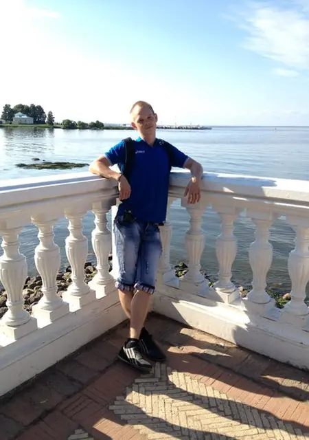 Алекс из Сольцов, мне 34, познакомлюсь для приятного времяпровождения