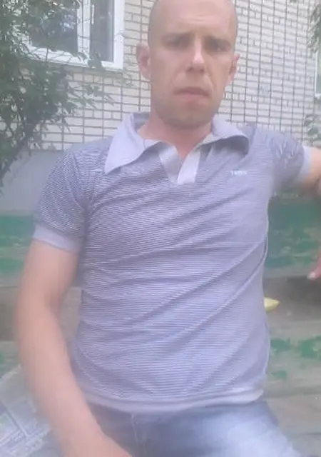 Валера из Волгограда, мне 44, познакомлюсь без обязательств