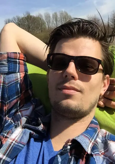 Максим из Саратова, ищу на сайте знакомства без обязательств