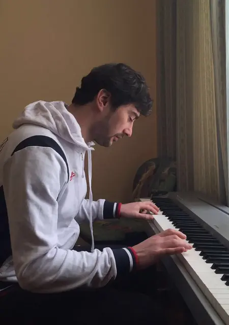 Tima из Владикавказа, мне 33, познакомлюсь для приятного времяпровождения