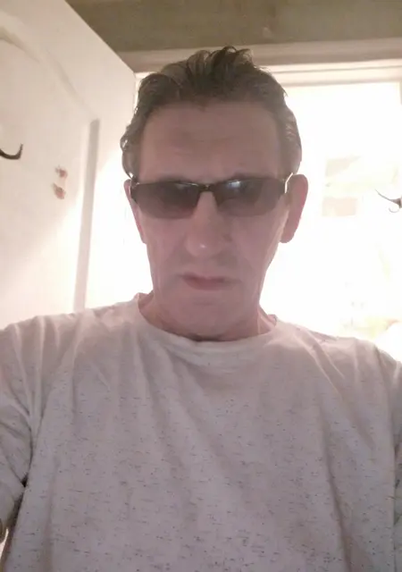 Я Алексей, 72, знакомлюсь без обязательств в Новосибирске