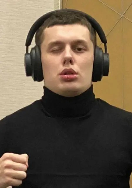 Владик из Хабаровска, ищу на сайте приятное времяпровождение