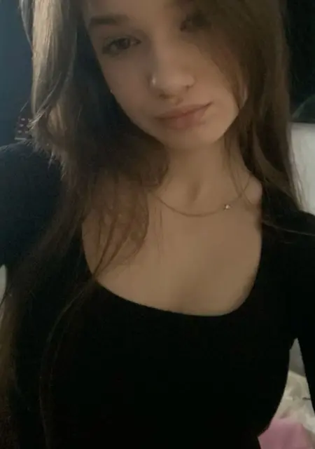 Я Есения, 18, знакомлюсь для дружбы в Гатчине
