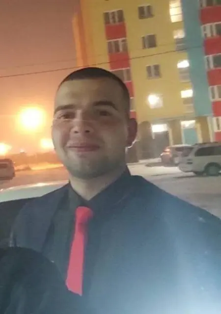 Я Александр, 25, знакомлюсь для вирта в Магадане