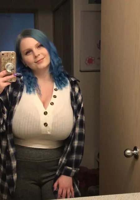 Алина из Мытищ, мне 30, познакомлюсь для совместных путешествий