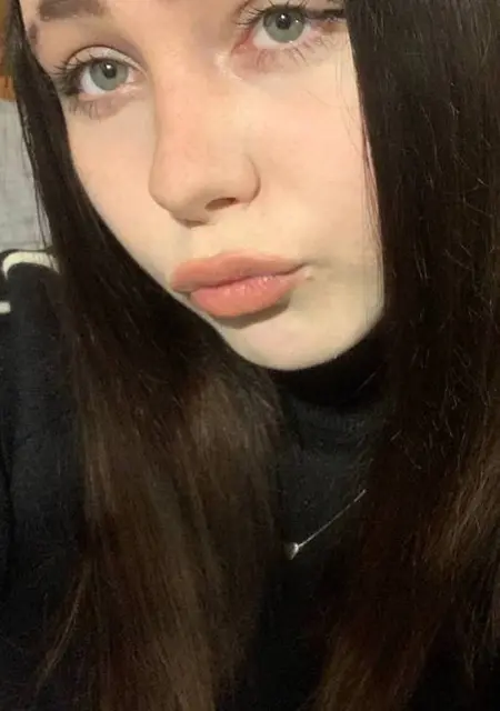 Алиса из Краснодара, ищу на сайте знакомства без обязательств