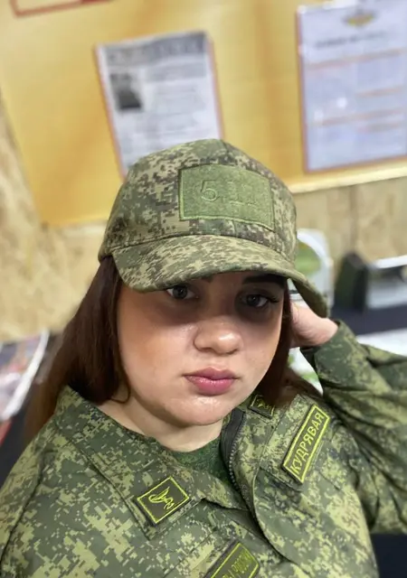 Я Марина, 29, из Новочеркасска, ищу знакомства на одну ночь