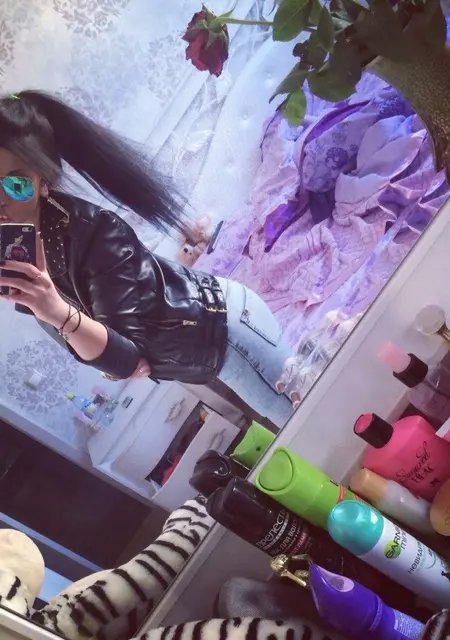Карина из Омска, ищу на сайте приятное времяпровождение