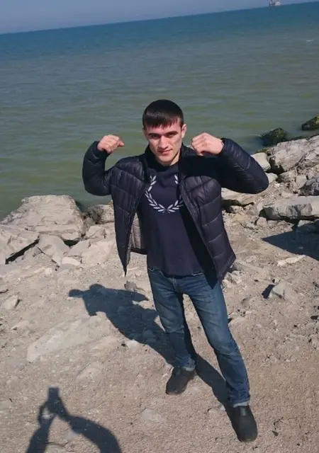 Мурад из Махачкалы, мне 34, познакомлюсь на одну ночь
