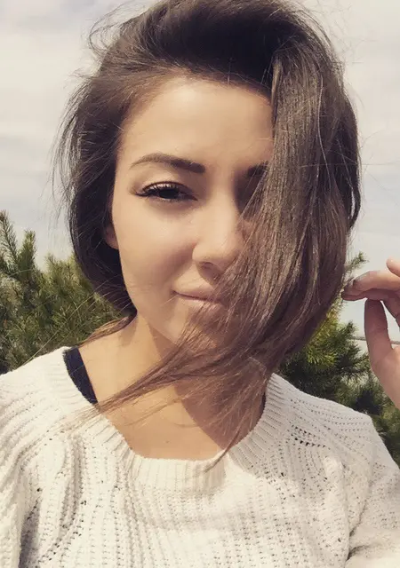 Анютик из Саратова, ищу на сайте приятное времяпровождение