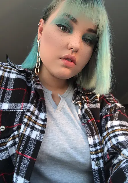 Лера из Оренбурга, мне 24, познакомлюсь для приятного времяпровождения