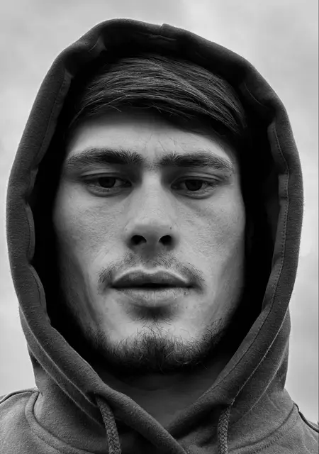 Я Ворисхон, 22, из Кирова, ищу знакомства без обязательств